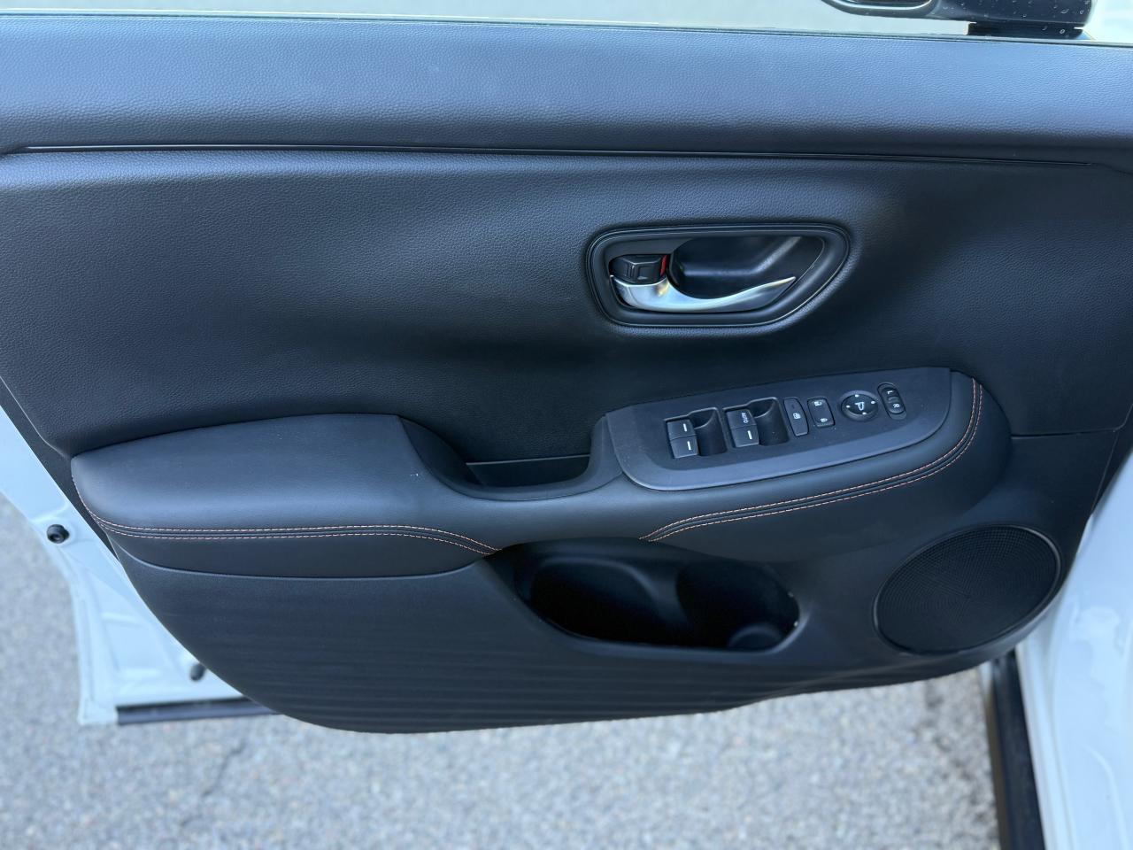 2024 Honda HR-V LX-B - Photo #9