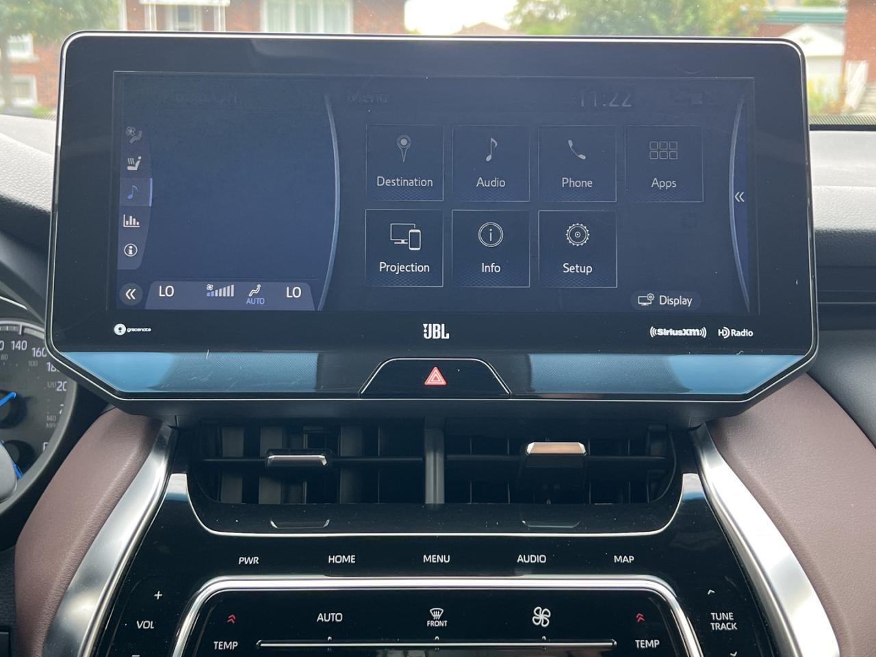 2021 Toyota Venza XLE - Photo #14