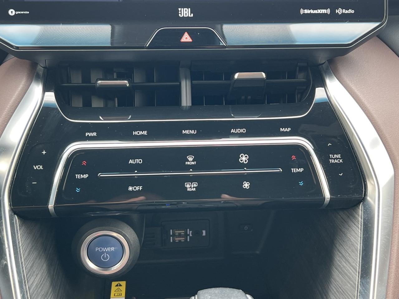 2021 Toyota Venza XLE - Photo #15
