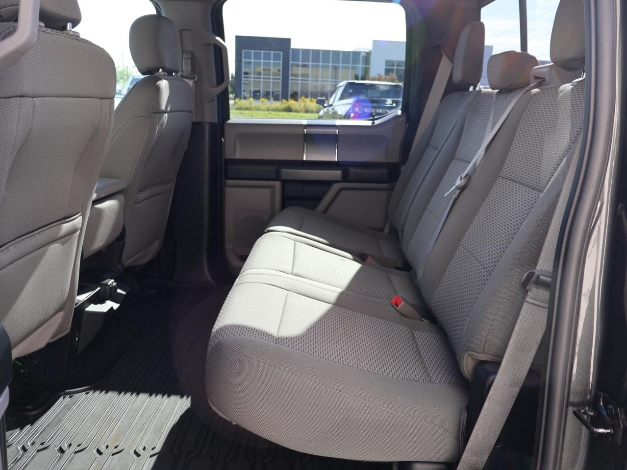 2018 Ford F-150 XLT-XTR CREW 4WD CERTIFIED *1 OWNER*ACCIDENT FREE*FORD MAINTAIN* CAMERA NAV BLUETOOTH HEATED SEATS CRUISE ALLOYS - Photo #16