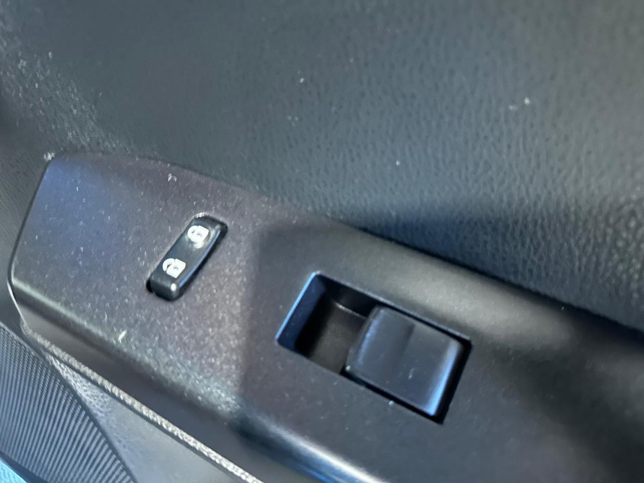 2017 Toyota RAV4 XLE | BSM | POWERED LIFTGATE | SUNROOF | HEATED - Photo #7