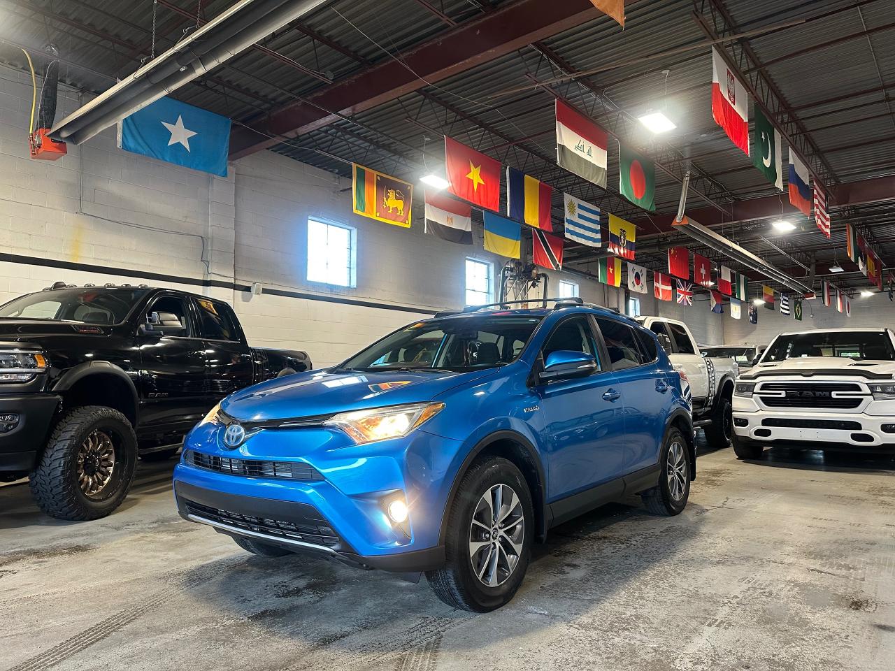 Used 2017 Toyota RAV4 XLE | BSM | POWERED LIFTGATE | SUNROOF | HEATED for sale in North York, ON