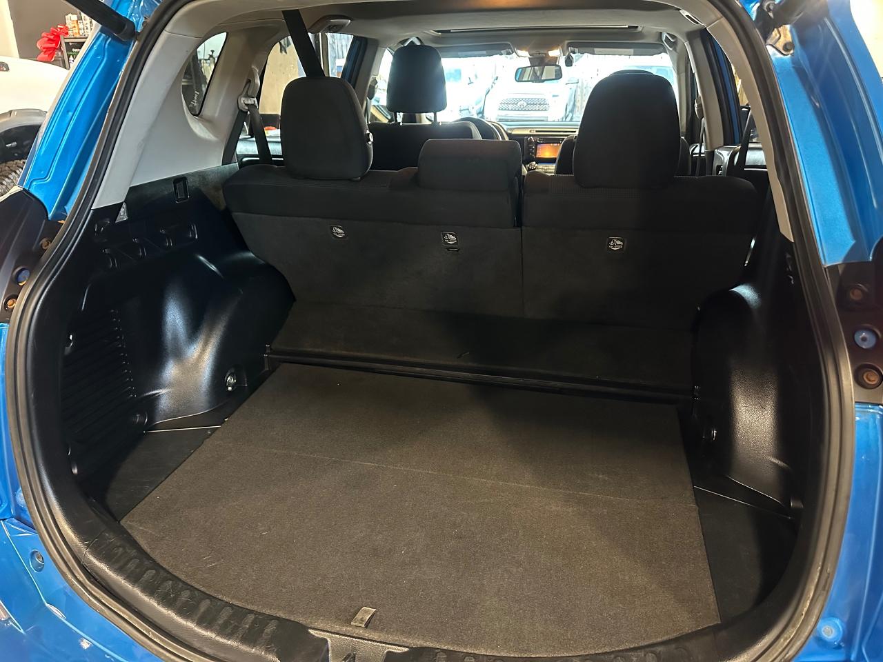2017 Toyota RAV4 XLE | BSM | POWERED LIFTGATE | SUNROOF | HEATED - Photo #14