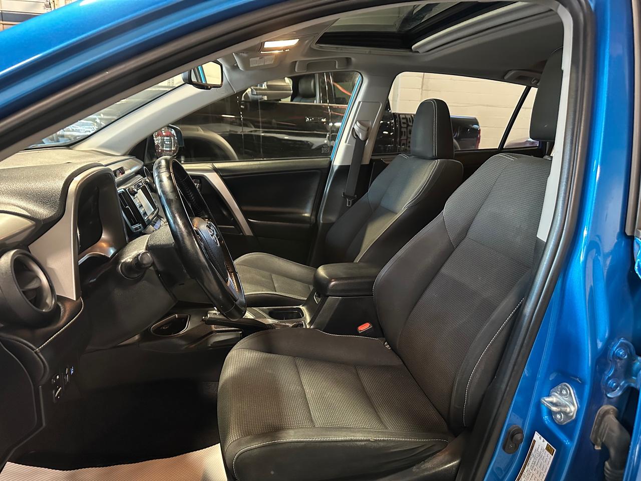 2017 Toyota RAV4 XLE | BSM | POWERED LIFTGATE | SUNROOF | HEATED - Photo #20