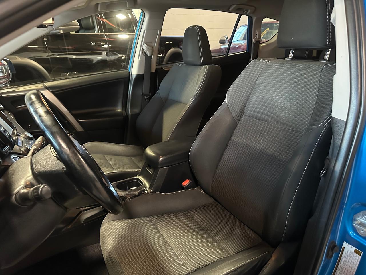 2017 Toyota RAV4 XLE | BSM | POWERED LIFTGATE | SUNROOF | HEATED - Photo #21