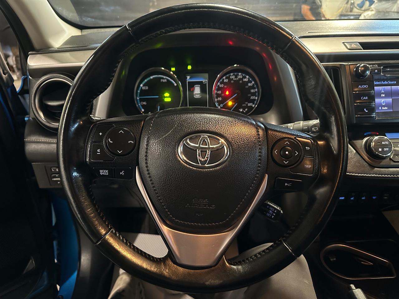 2017 Toyota RAV4 XLE | BSM | POWERED LIFTGATE | SUNROOF | HEATED - Photo #25