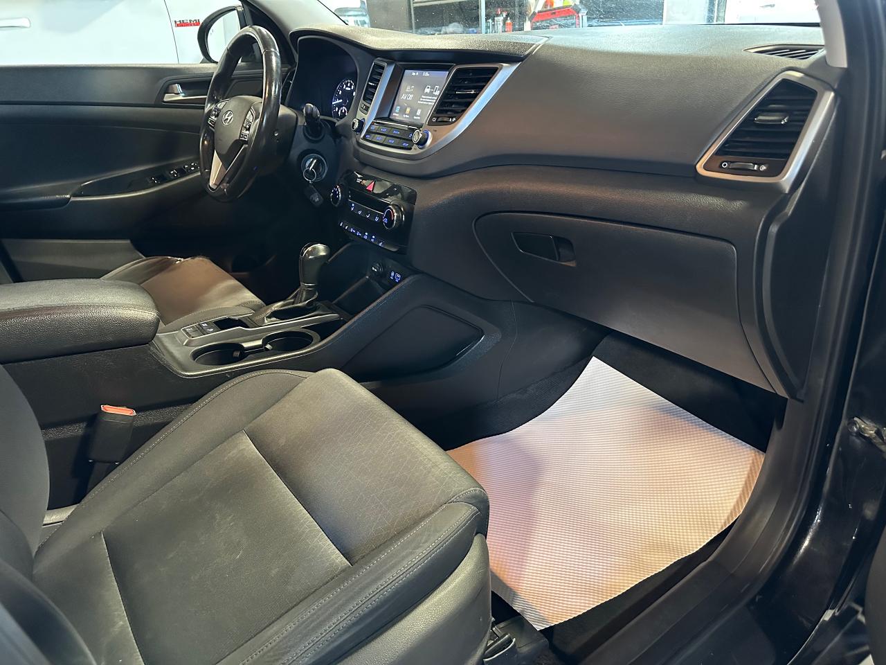 2018 Hyundai Tucson 2.0L Premium AWD - Photo #6