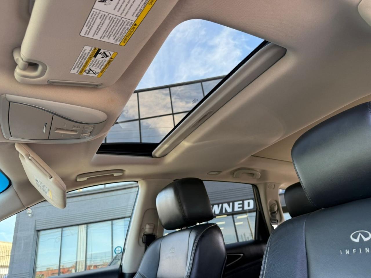 2014 Infiniti QX60 PREMIUM/ 7PASSENGER/ REAR CAM/ NAVIGATION/ SUNROOF - Photo #15