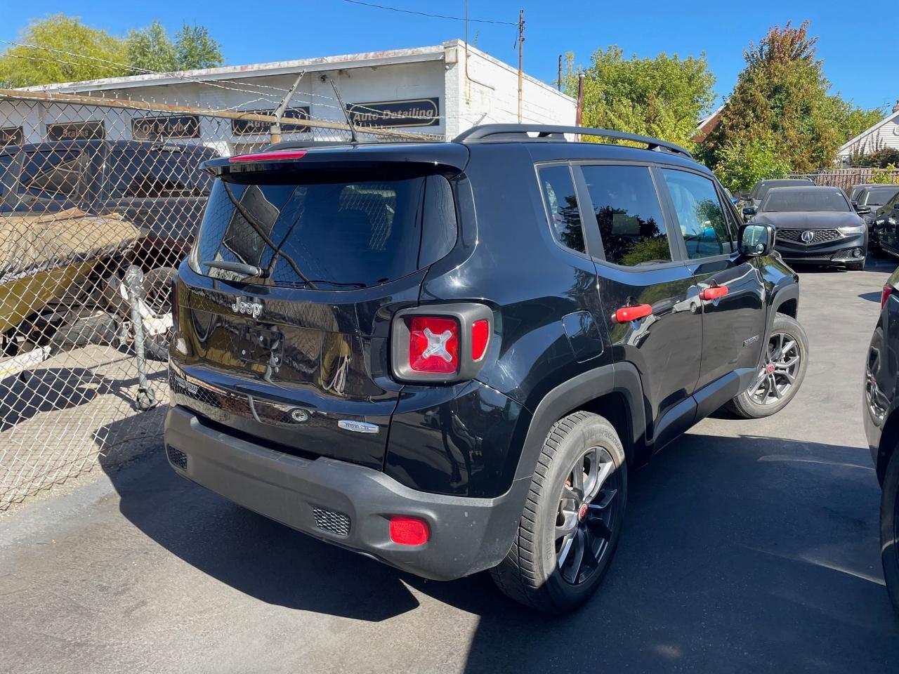 2015 Jeep Renegade North *1 OWNER, LOW KM, HEATED SEATS & STEERING* - Photo #4