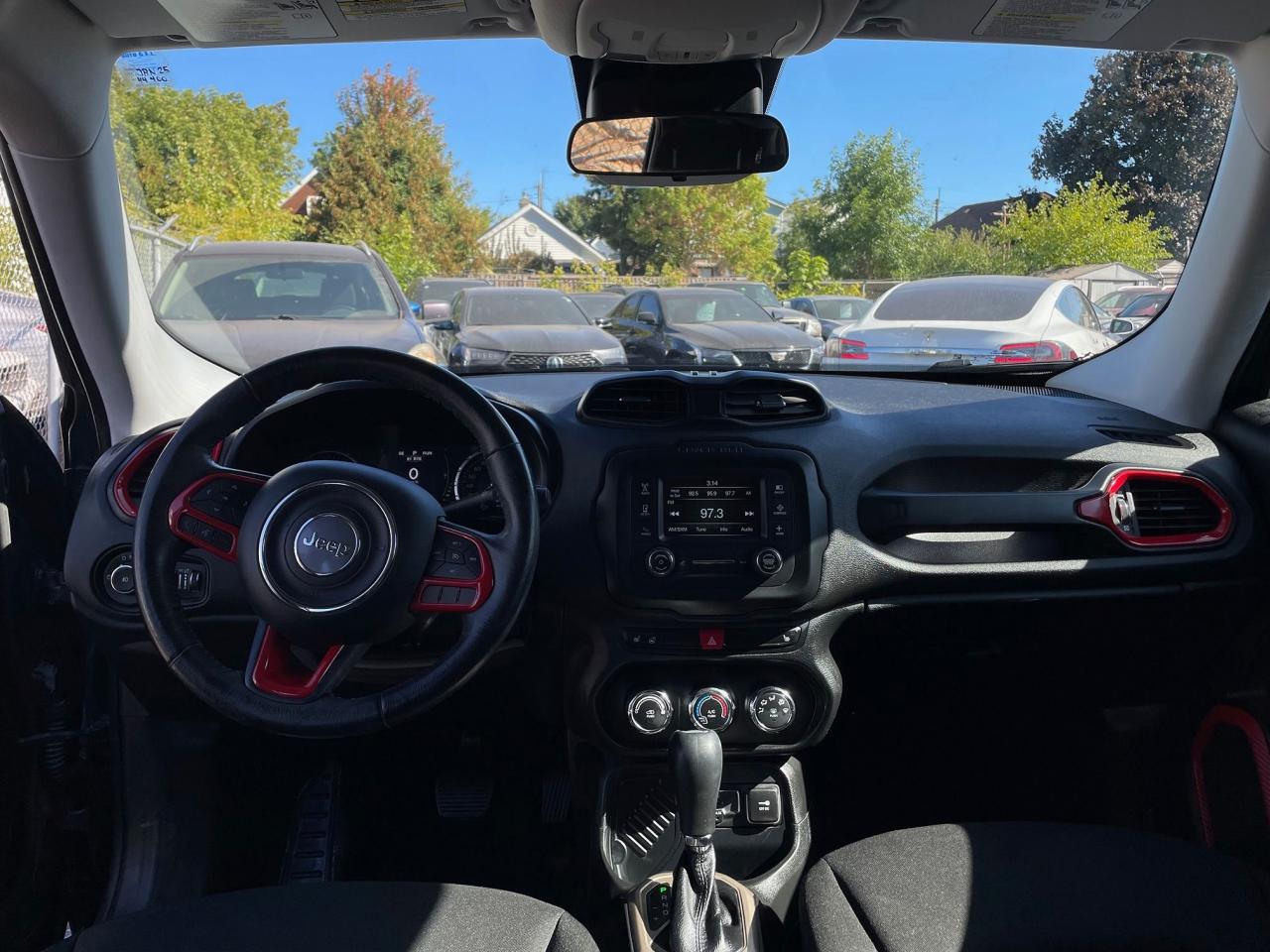 2015 Jeep Renegade North *1 OWNER, LOW KM, HEATED SEATS & STEERING* - Photo #8