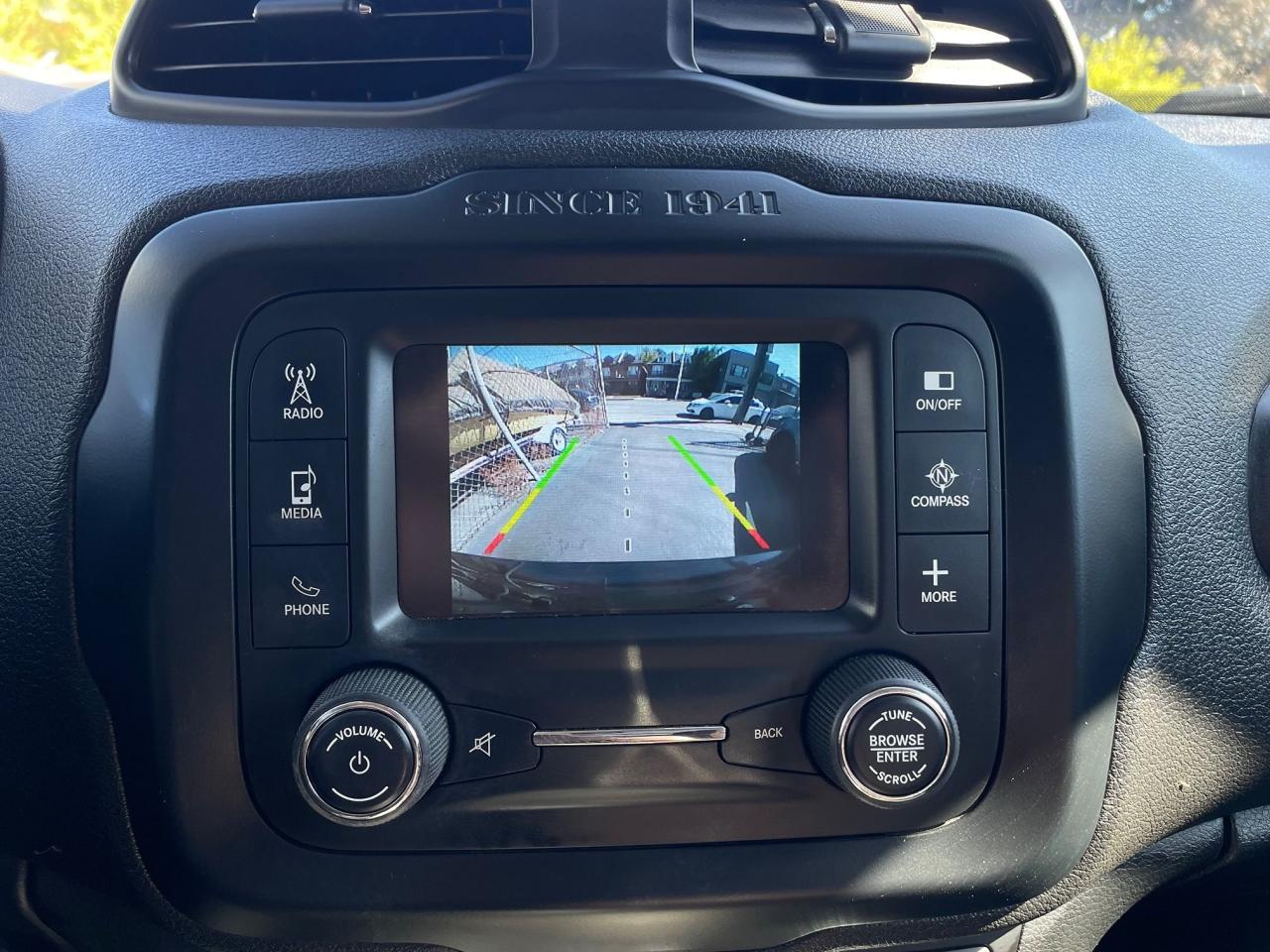 2015 Jeep Renegade North *1 OWNER, LOW KM, HEATED SEATS & STEERING* - Photo #14