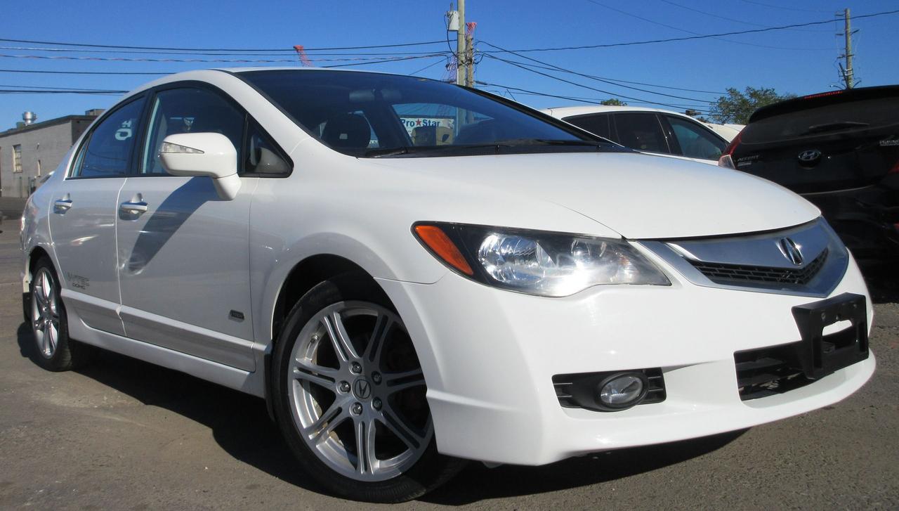 2010 Acura CSX Tech Pkg Photo