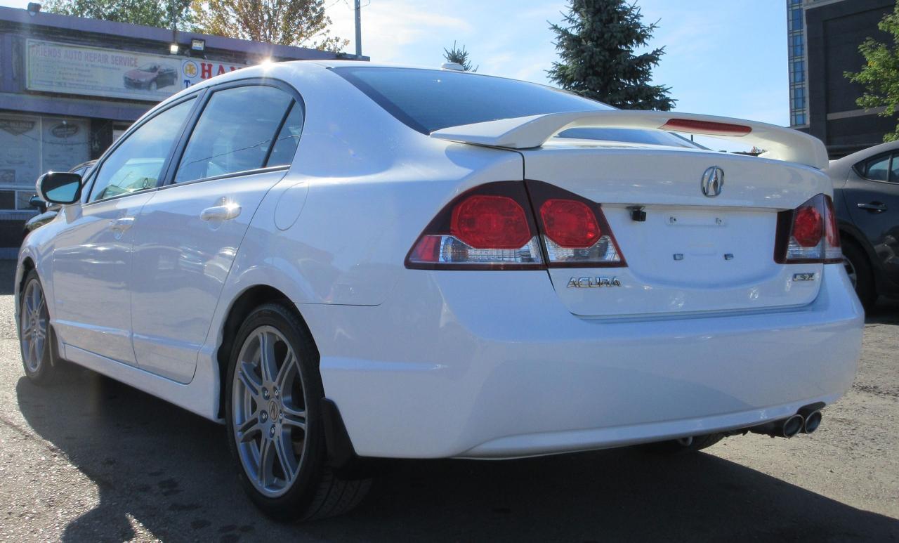 2010 Acura CSX Tech Pkg Photo3