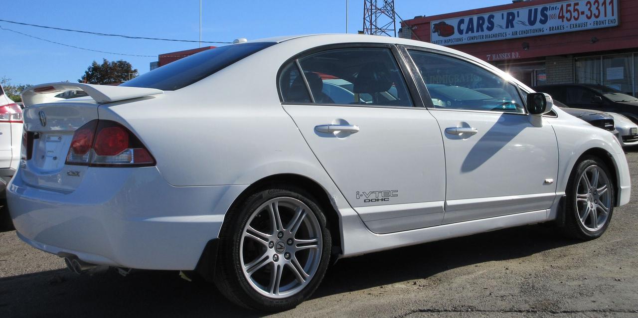 2010 Acura CSX Tech Pkg Photo