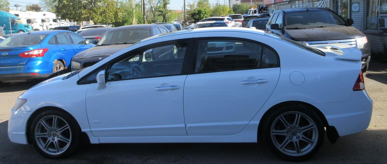 2010 Acura CSX Tech Pkg Photo
