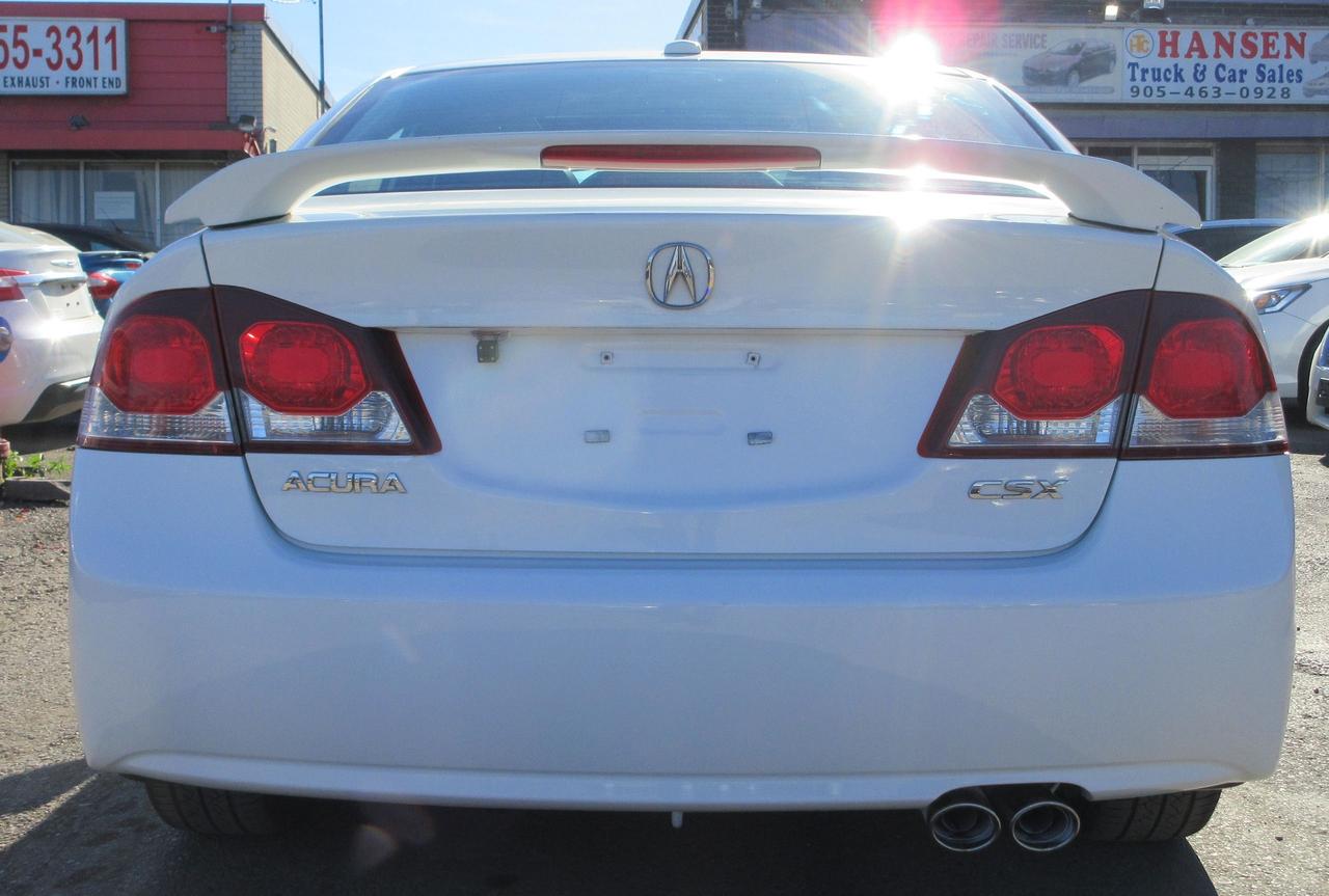 2010 Acura CSX Tech Pkg Photo