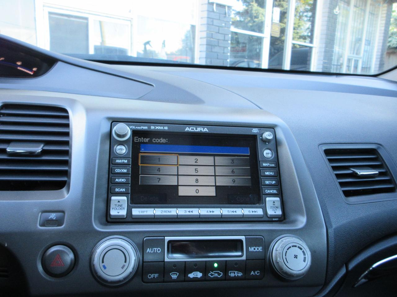 2010 Acura CSX Tech Pkg Photo