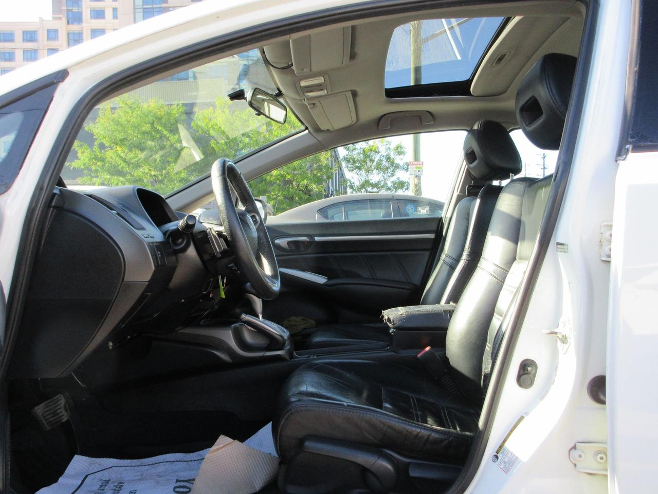 2010 Acura CSX Tech Pkg Photo