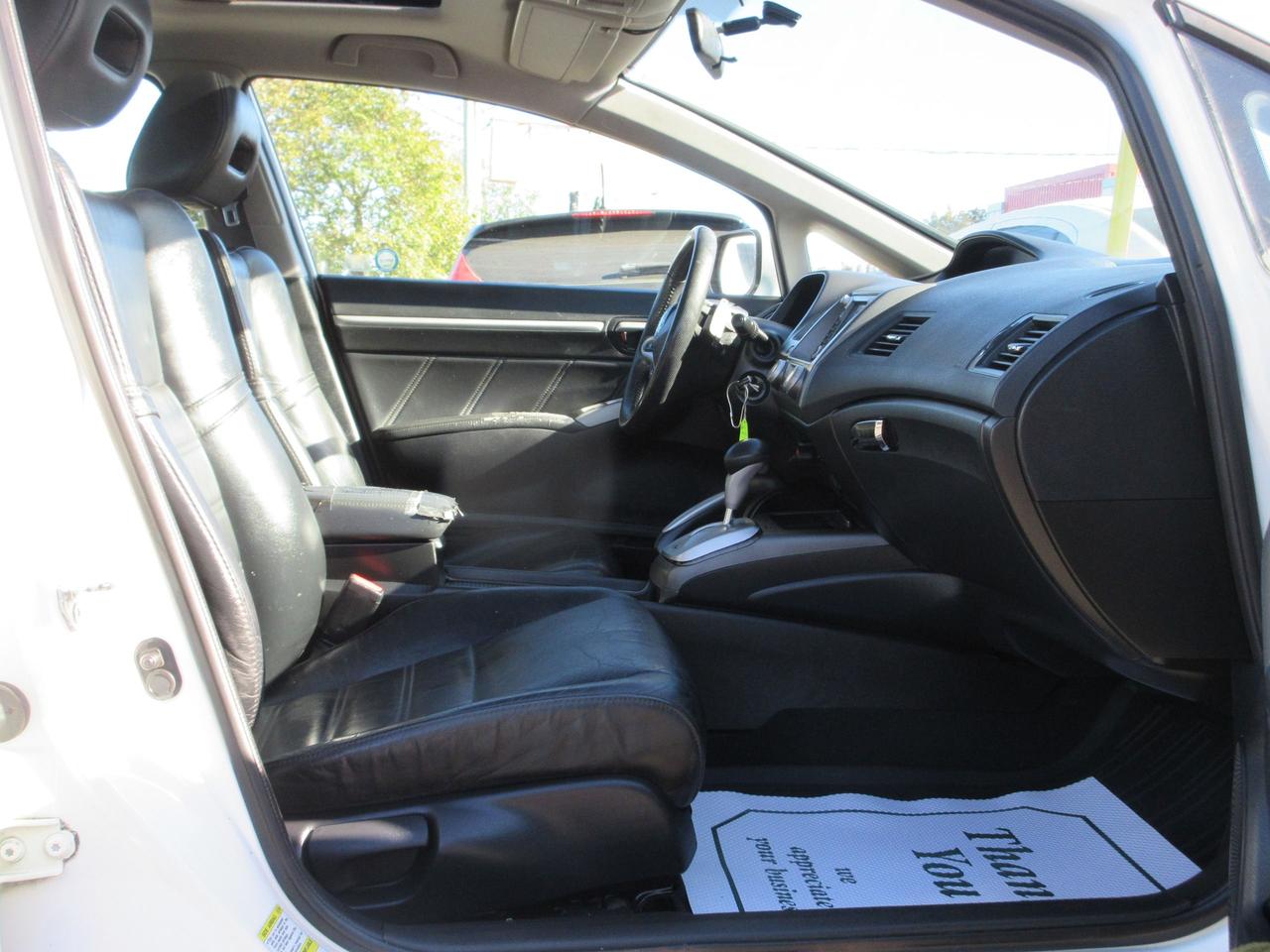 2010 Acura CSX Tech Pkg Photo