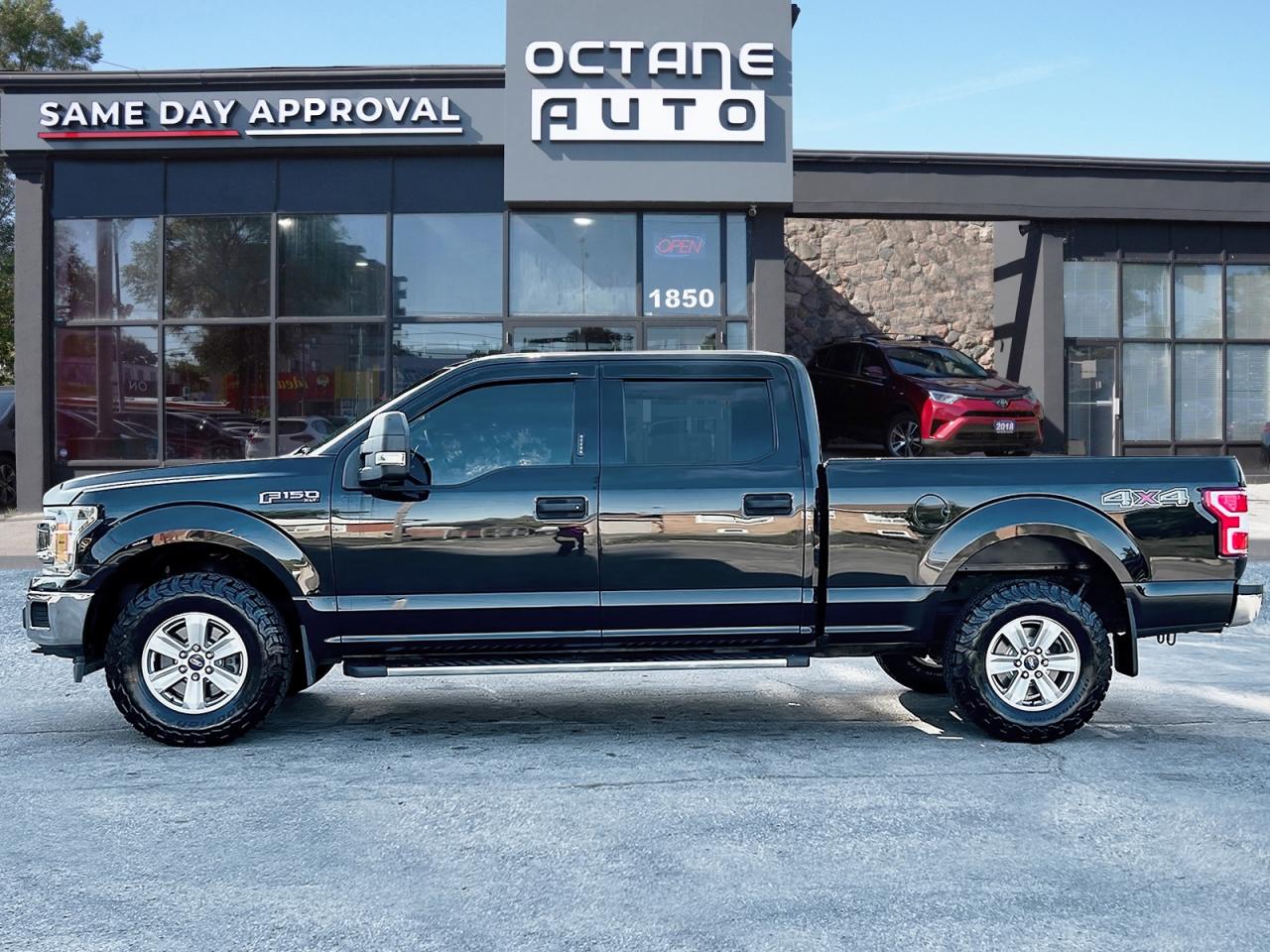 2019 Ford F-150 XLT SuperCrew 4WD Photo2