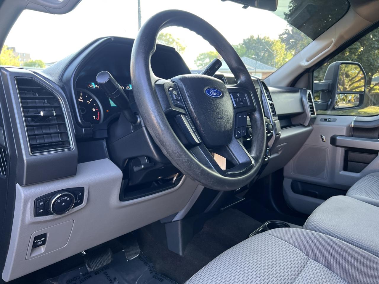 2019 Ford F-150 XLT SuperCrew 4WD - Photo #13