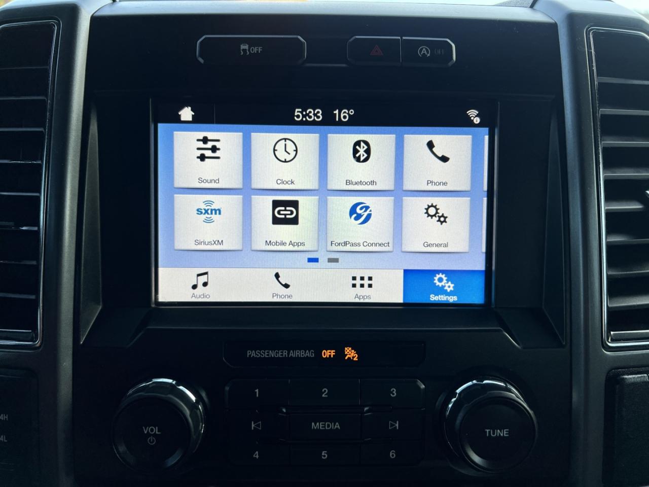 2019 Ford F-150 XLT SuperCrew 4WD - Photo #15