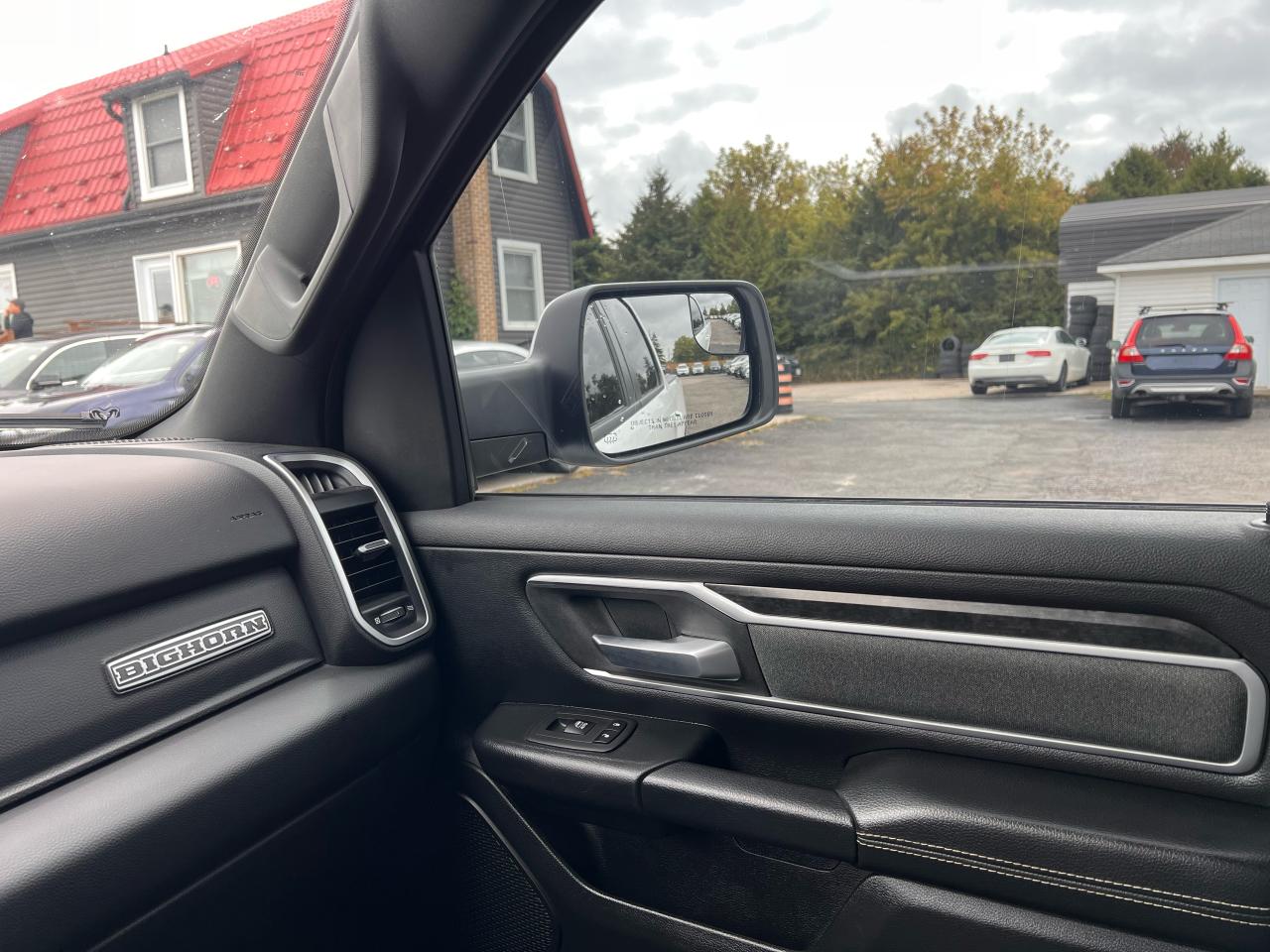 2022 RAM 1500 Big Horn 5.7L HEMI 4X4 CREWCAB Photo34
