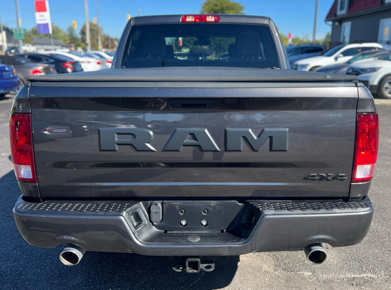2021 RAM 1500 Classic EXPRESS CREWCAB 5.7 HEMI 4X4 Photo4