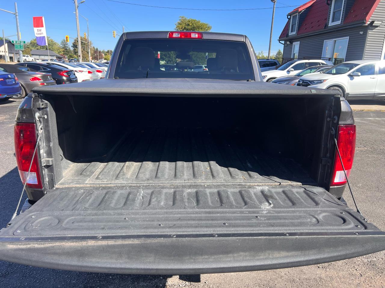 2021 RAM 1500 Classic EXPRESS CREWCAB 5.7 HEMI 4X4 Photo13