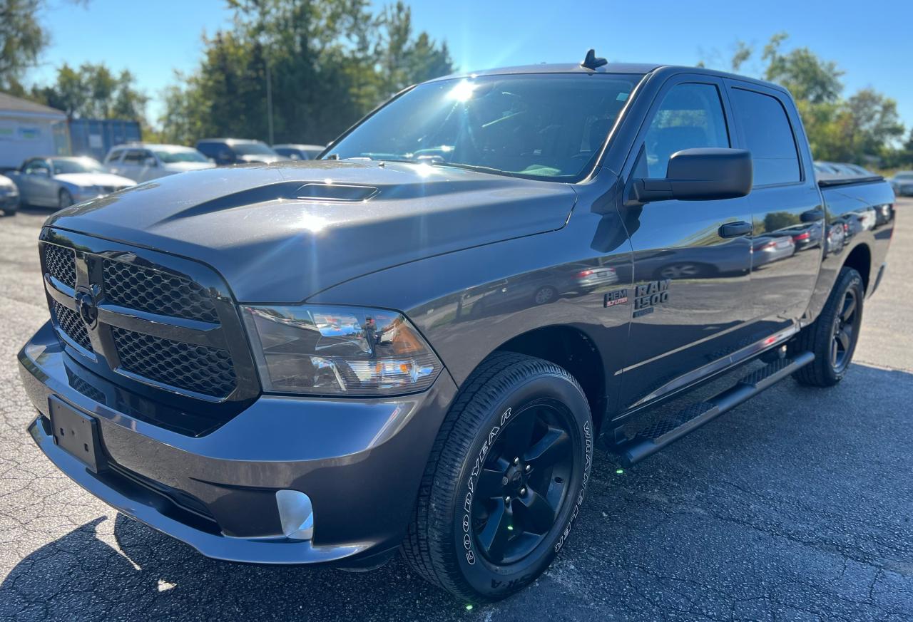 2021 RAM 1500 Classic EXPRESS CREWCAB 5.7 HEMI 4X4 Photo39
