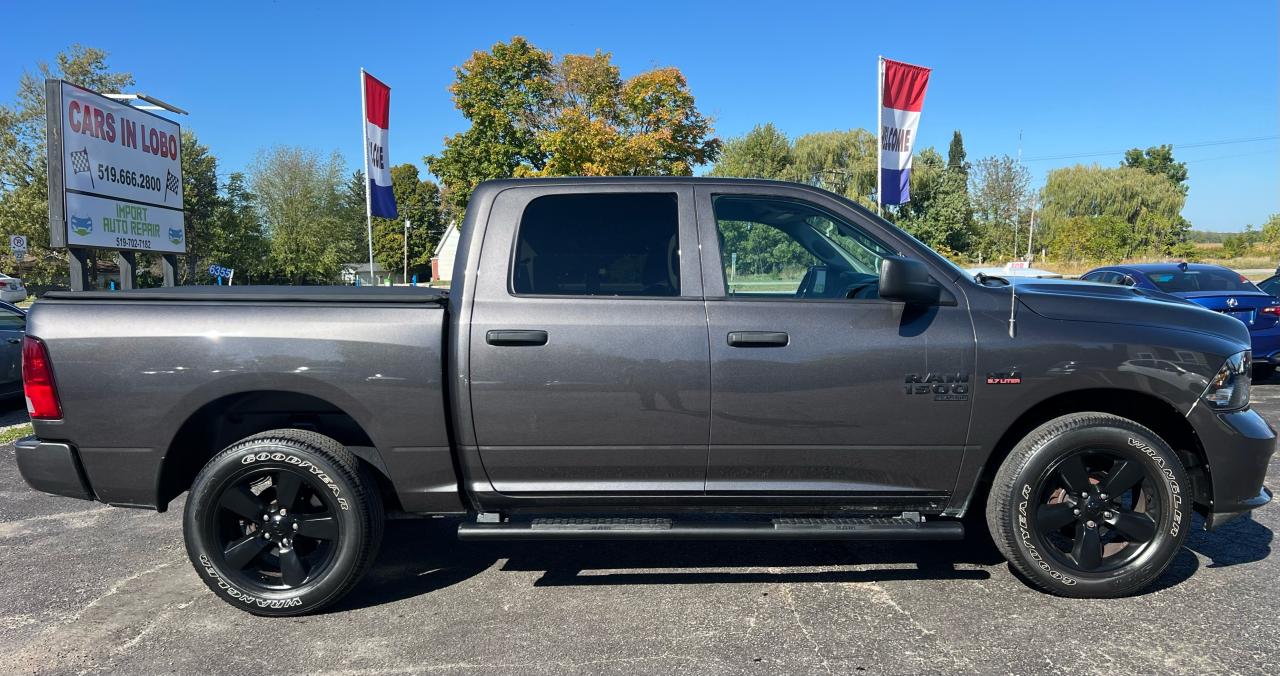 2021 RAM 1500 Classic EXPRESS CREWCAB 5.7 HEMI 4X4 Photo34