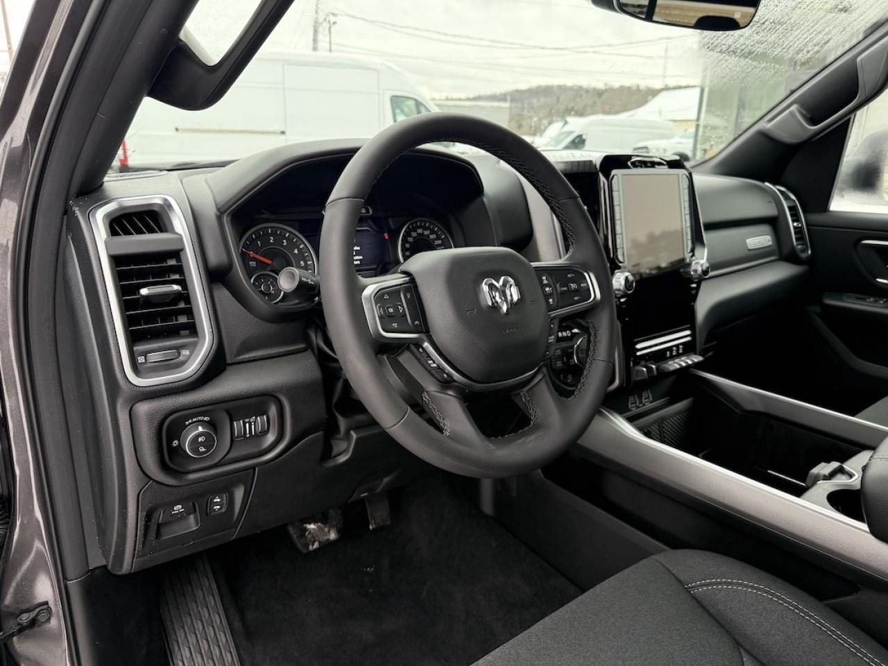 2026 RAM 1500 BIG HORN 4X4 Photo