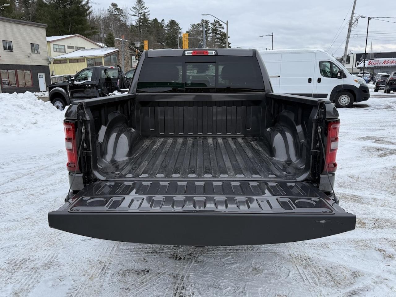 2026 RAM 1500 BIG HORN 4X4 Photo