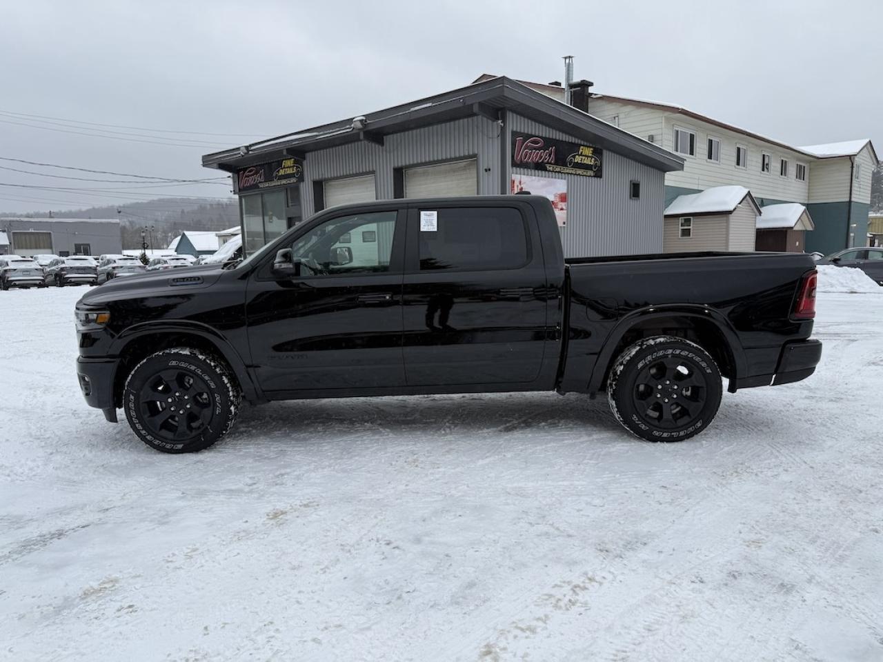 2026 RAM 1500 BIG HORN 4X4 Photo