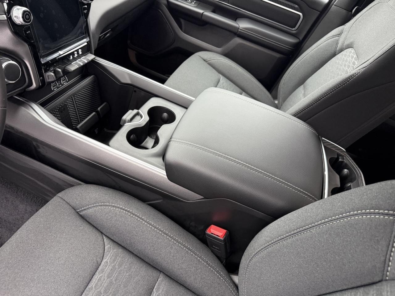 2026 RAM 1500 BIG HORN 4X4 Photo