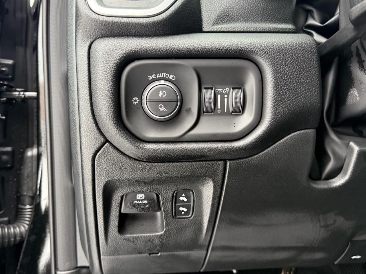 2026 RAM 1500 BIG HORN 4X4 Photo