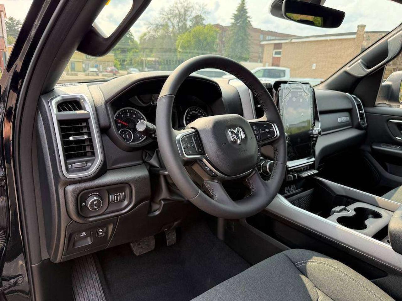 2026 RAM 1500 BIG HORN 4X4 Photo
