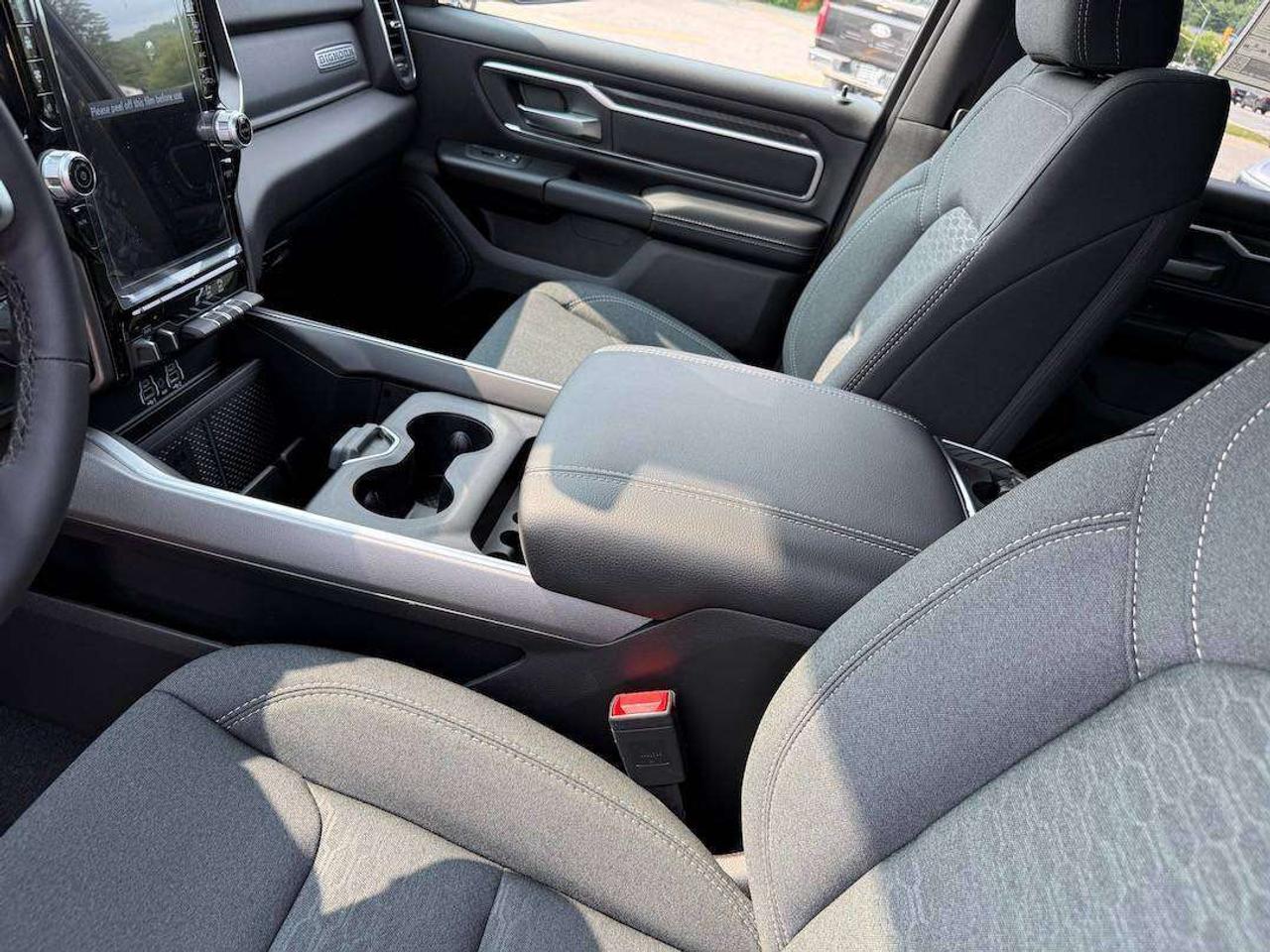 2026 RAM 1500 BIG HORN 4X4 Photo
