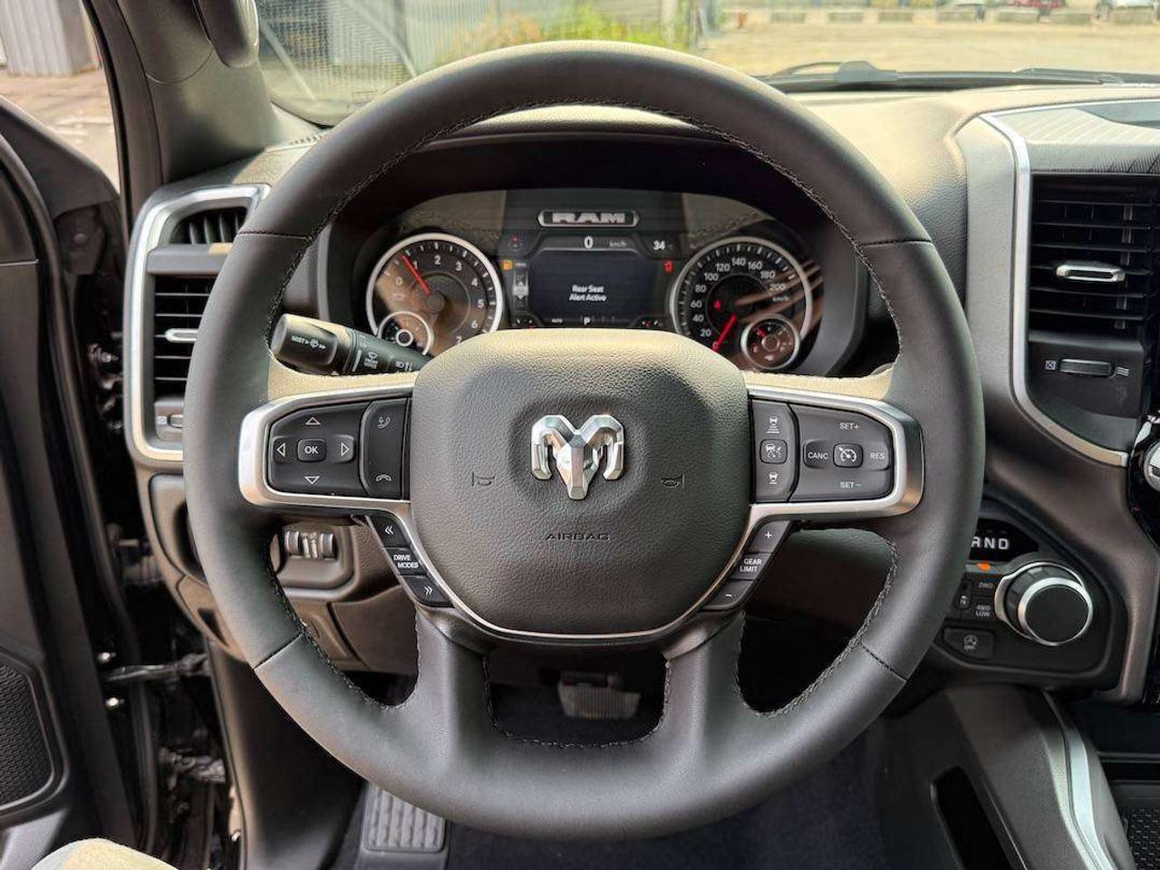 2026 RAM 1500 BIG HORN 4X4 Photo