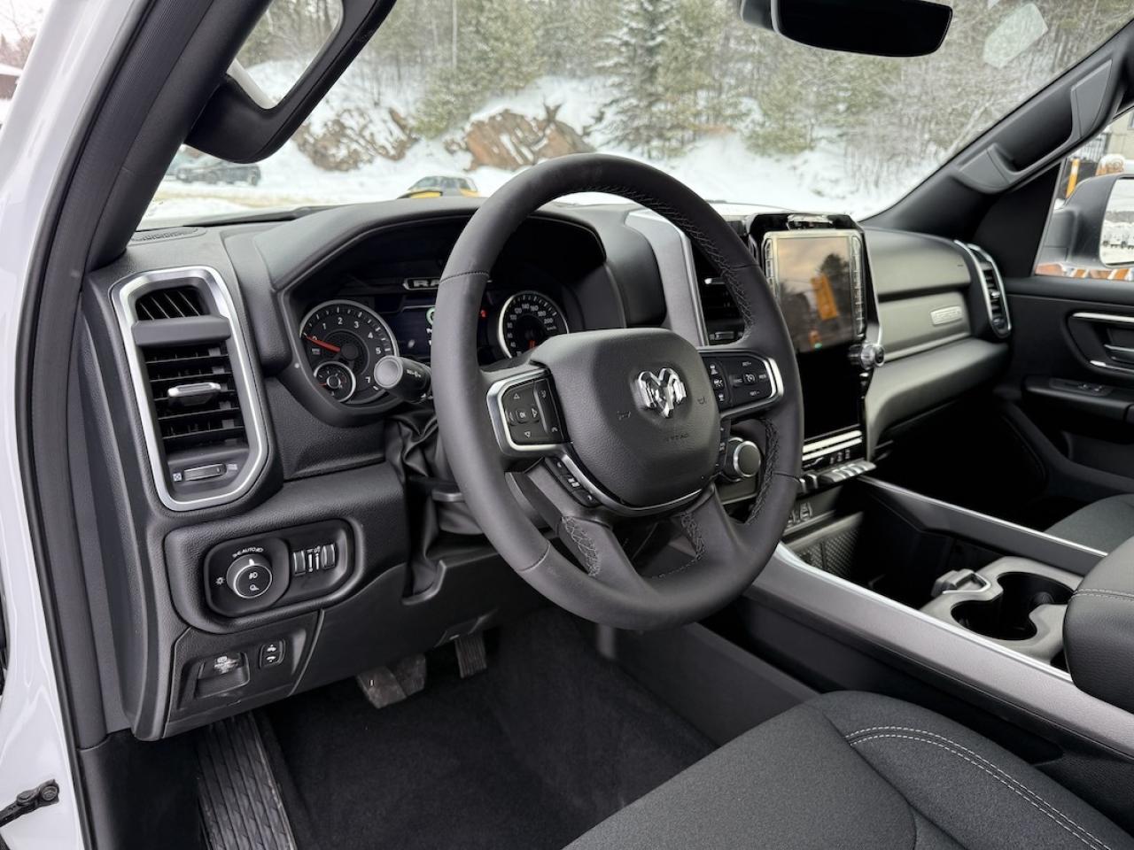 2026 RAM 1500 BIG HORN 4X4 Photo