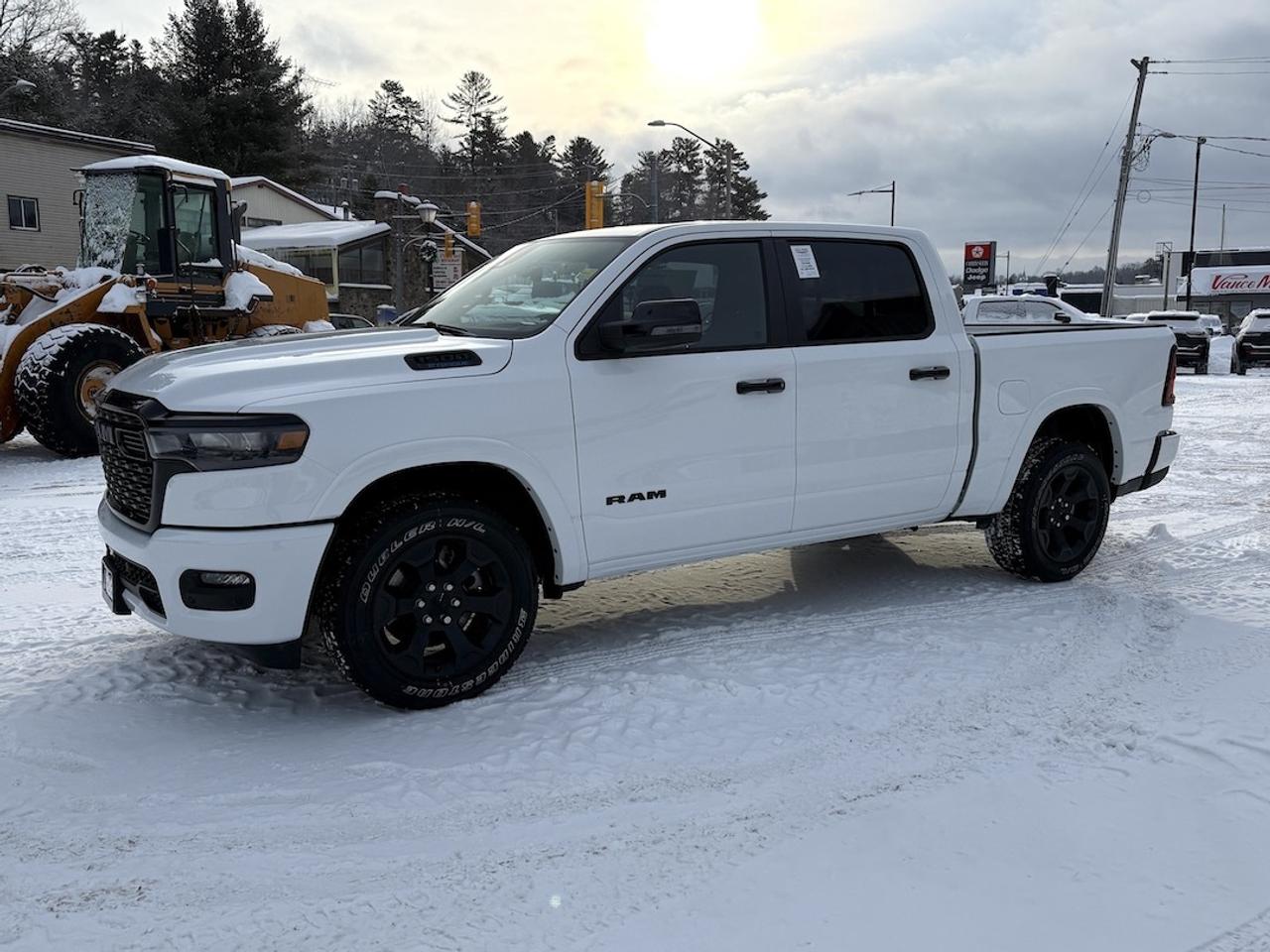 2026 RAM 1500 BIG HORN 4X4 Photo2