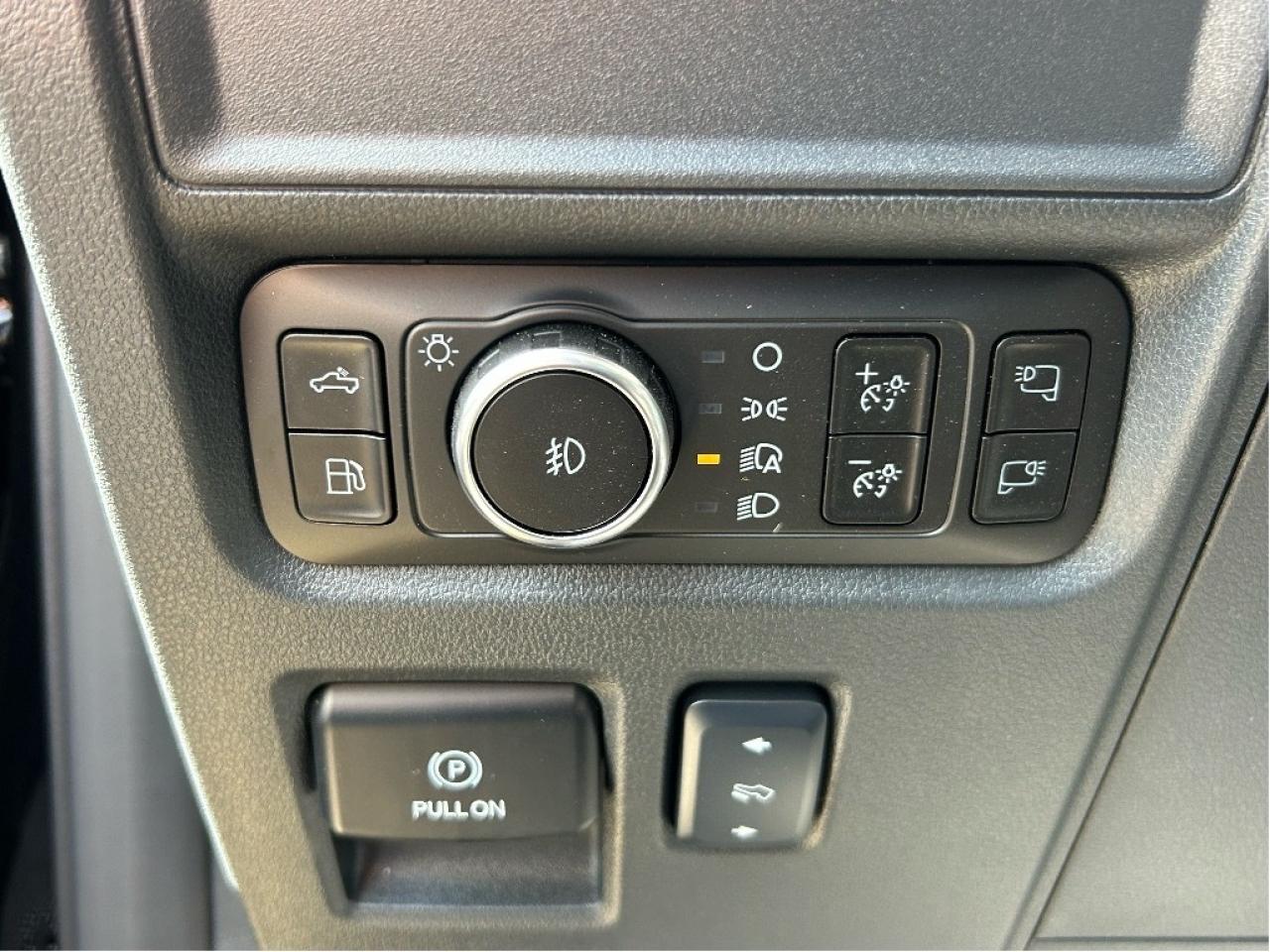 2025 Ford F-150 Lariat  - Sunroof - 22 Wheels Photo