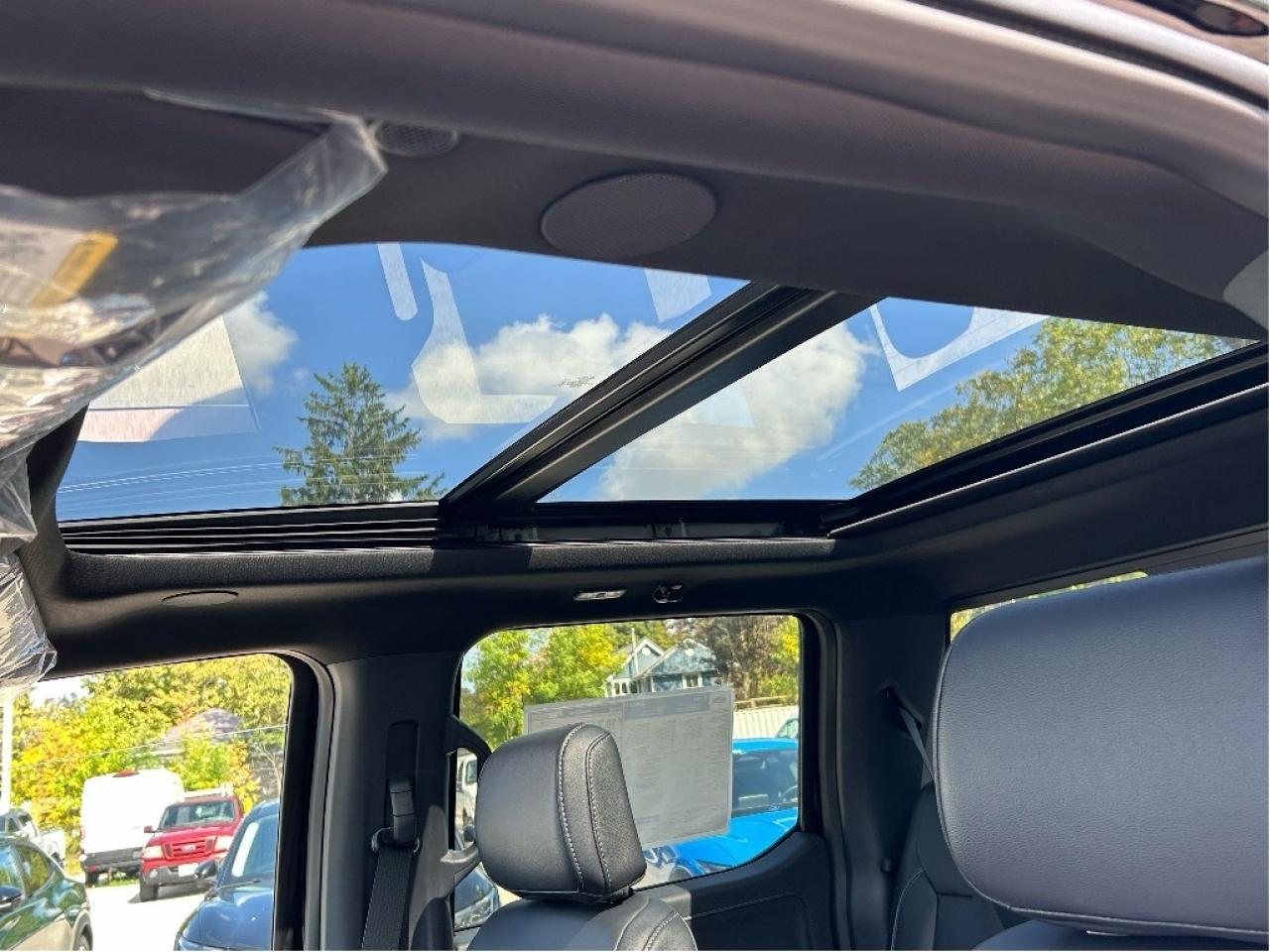 2025 Ford F-150 Lariat  - Sunroof - 22 Wheels Photo