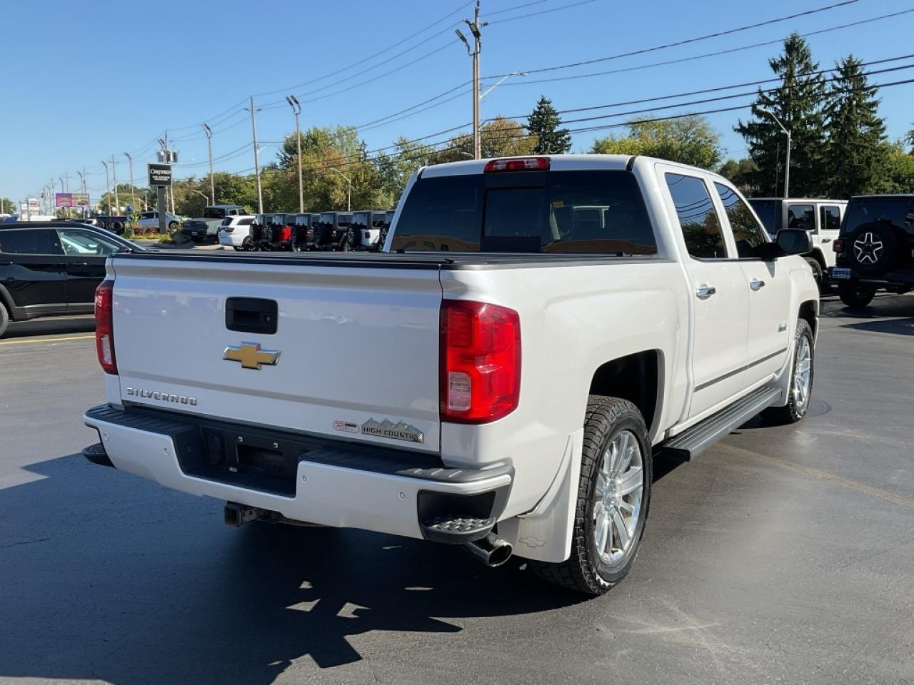 2018 Chevrolet Silverado 1500 AS IS / SUNROOF / POWER RUNNING BOARDS Photo
