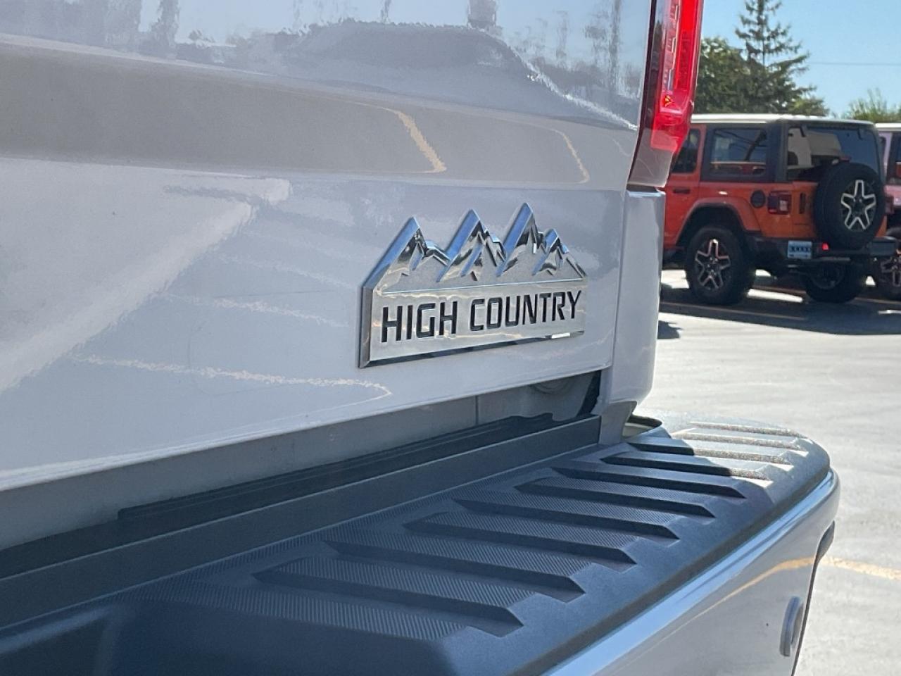 2018 Chevrolet Silverado 1500 AS IS / SUNROOF / POWER RUNNING BOARDS Photo