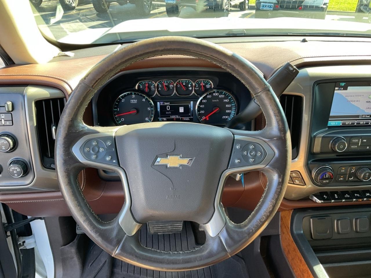 2018 Chevrolet Silverado 1500 AS IS / SUNROOF / POWER RUNNING BOARDS Photo