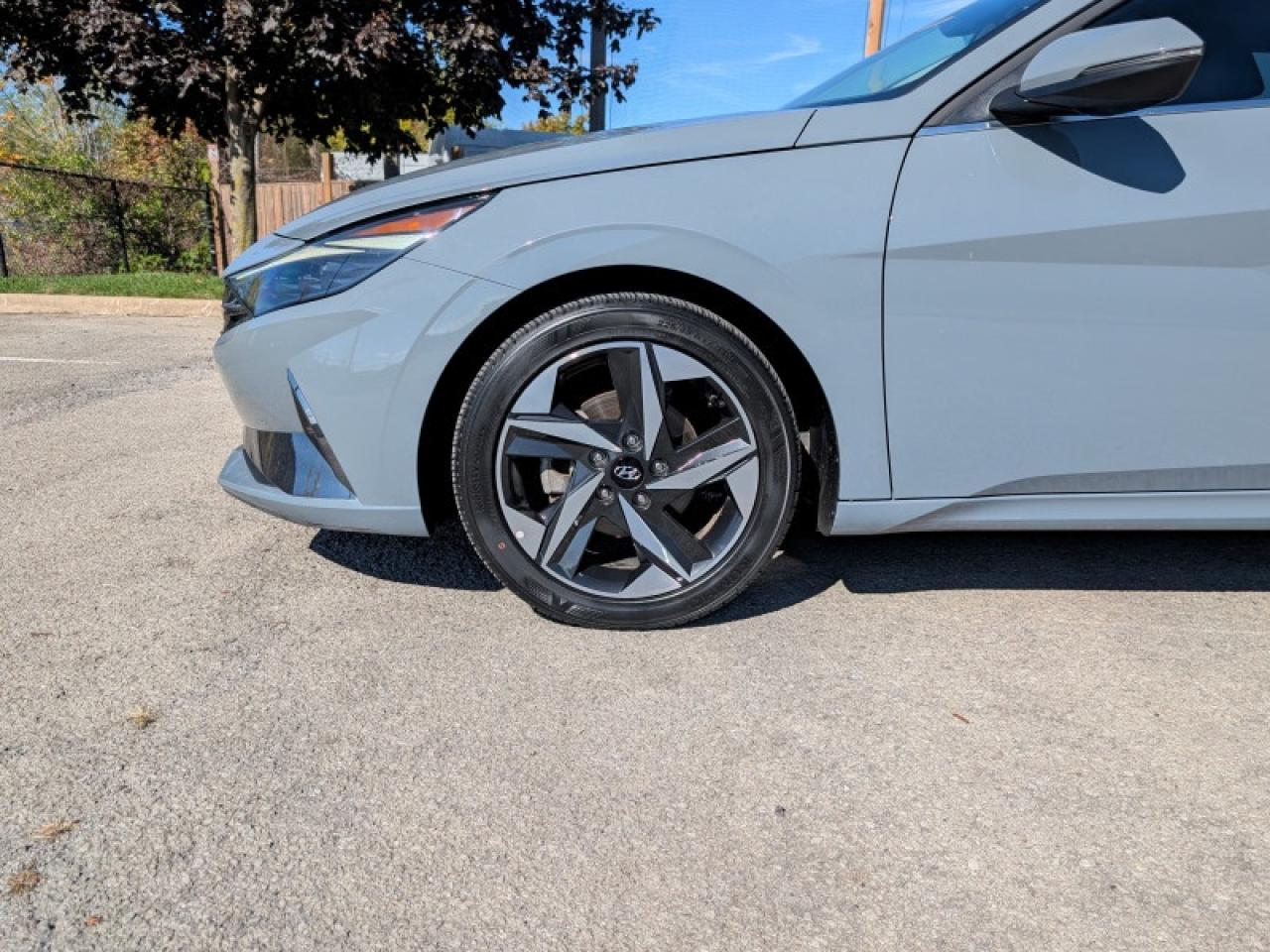2022 Hyundai Elantra Ultimate  **SUNROOF - HTD SW** Photo