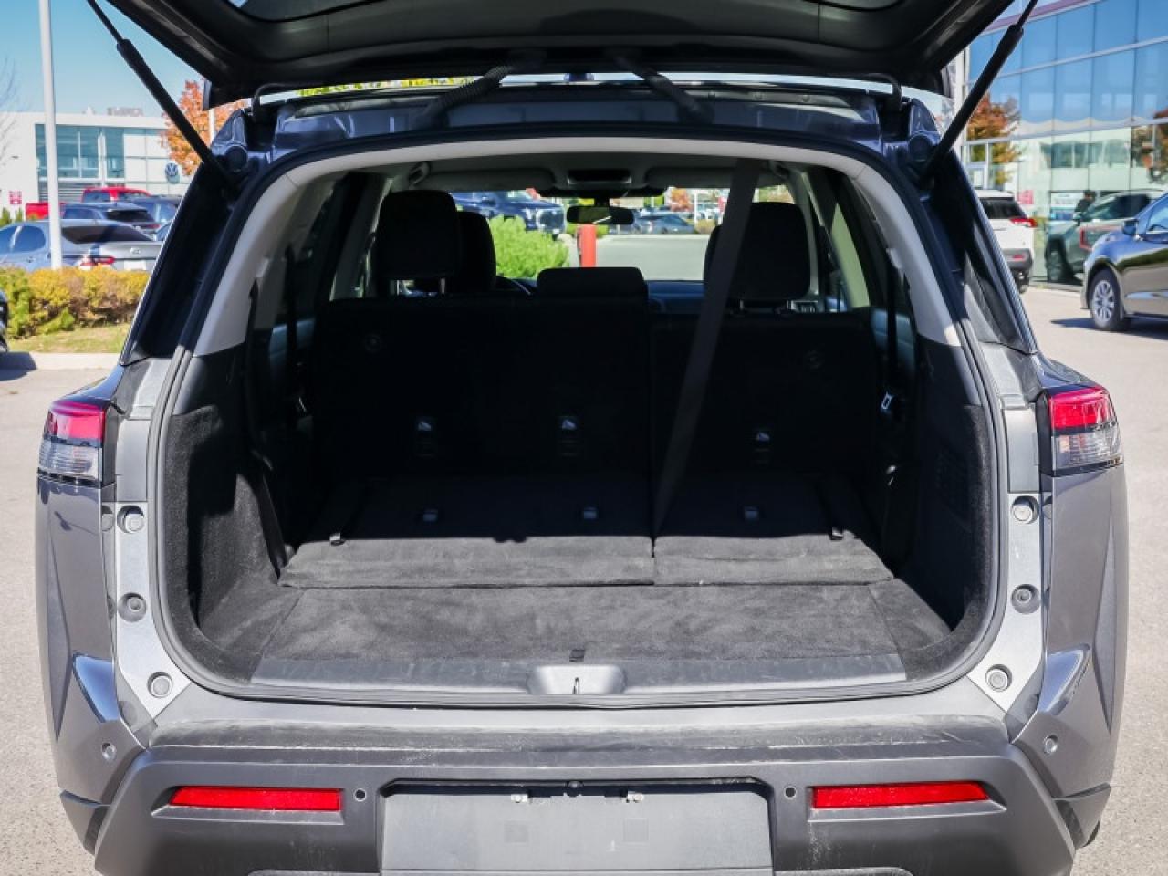 2023 Nissan Pathfinder S  - $230 B/W Photo