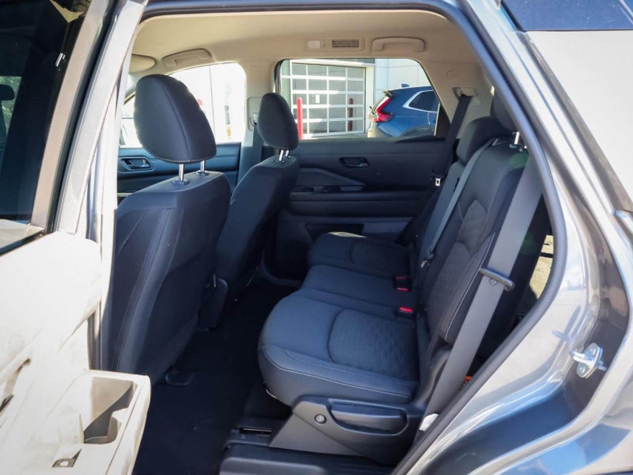 2023 Nissan Pathfinder S  - $237 B/W Photo