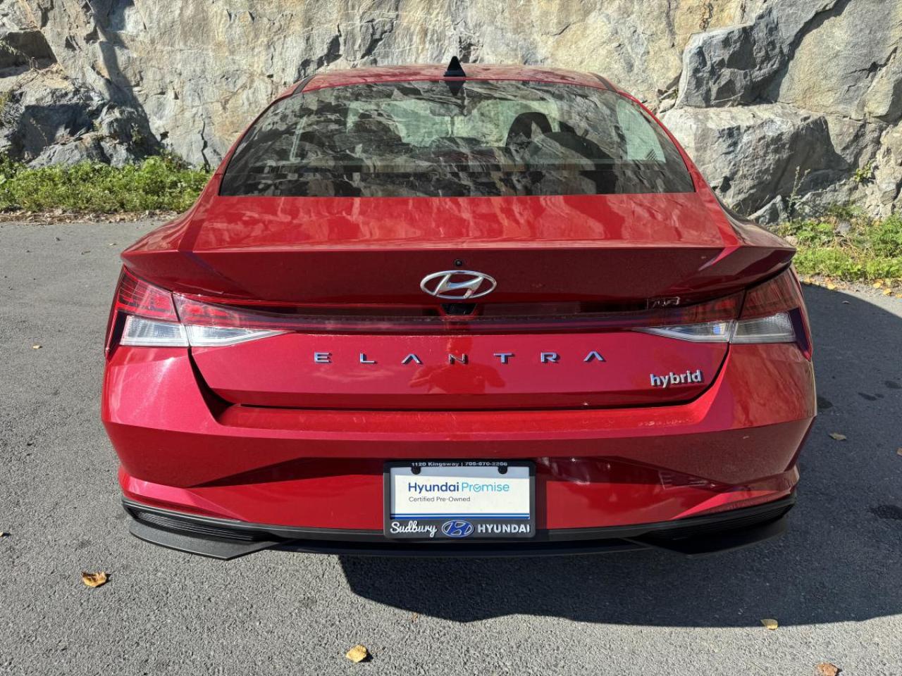 2022 Hyundai Elantra Hybrid Preferred DCT Photo4